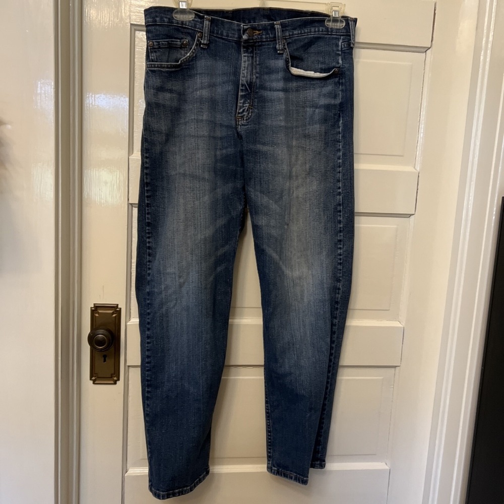 Wrangler Mens Relaxed Fit Jeans 34x29 Medium Wash Blue Denim 97FXWXD Stretch